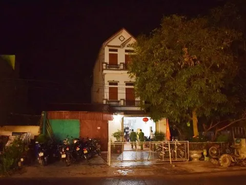 Mâu thuẫn gia đình, chồng sát hại vợ rồi tự gây thương tích