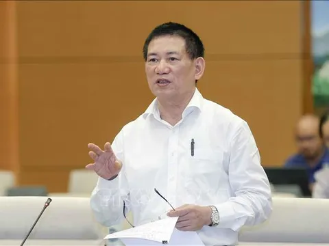 Chất vấn lĩnh vực Tài chính và Ngoại giao tại phiên họp Ủy ban Thường vụ Quốc hội