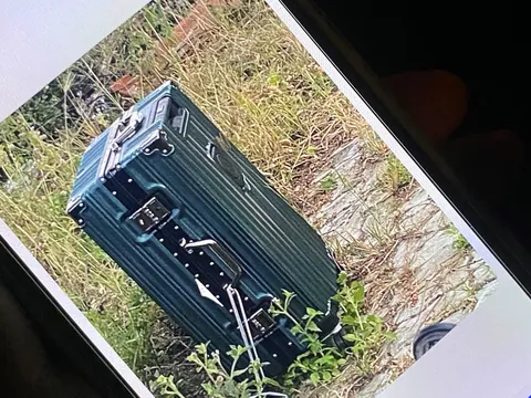 Đà Nẵng: Phong tỏa đường sau khi phát hiện chiếc vali lạ trên vỉa hè