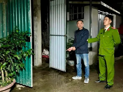 Đi uống rượu về, người đàn ông đâm trọng thương hàng xóm