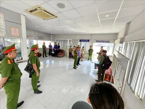 Bắt tạm giam 2 Phó Giám đốc Trung tâm đăng kiểm ở Bình Thuận