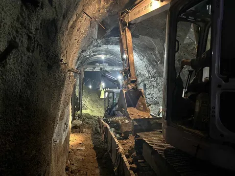 Huy động tối đa nguồn lực khắc phục sự cố sạt lở hầm Bãi Gió