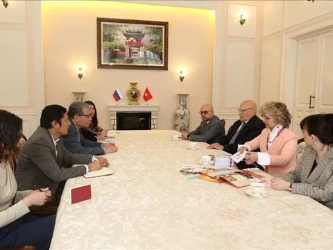 Thúc đẩy hợp tác văn học nghệ thuật Việt Nam - LB Nga