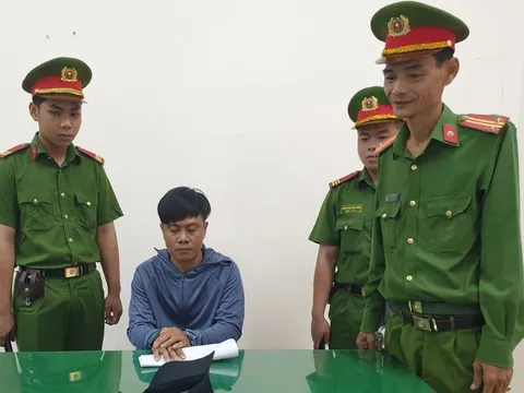 Bắt cặp vợ chồng tổ chức cho 18 người trốn sang Hàn Quốc