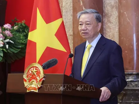 Chủ tịch nước Tô Lâm gặp gỡ cán bộ Văn phòng Chủ tịch nước