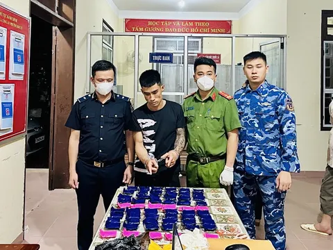 Tạm giữ đối tượng mua bán trái phép gần 12.000 viên ma túy tổng hợp