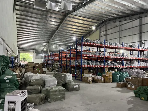 Hà Nội: Phát hiện kho chứa 2.000 máy tính bảng, iPhone không rõ nguồn gốc