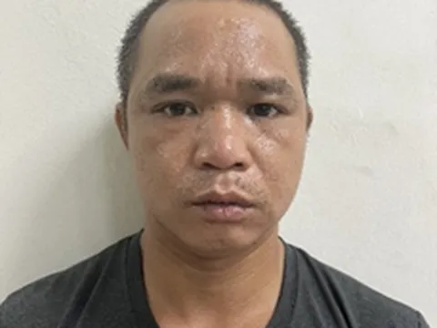 Hà Nội: Khởi tố đối tượng mua bán ma tuý tại cổng chợ Long Biên