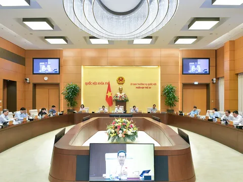 Thống nhất trình Quốc hội quyết định giảm 2% thuế GTGT đến hết 2024