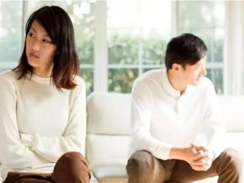 'Ly hôn xanh' - Hôn nhân sớm nở tối tàn của giới trẻ trong thời đại mới