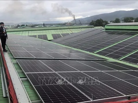 Nghiên cứu tiêu chuẩn trụ sở công sở xây dựng mới phải có thiết kế mái nhà cho điện mặt trời