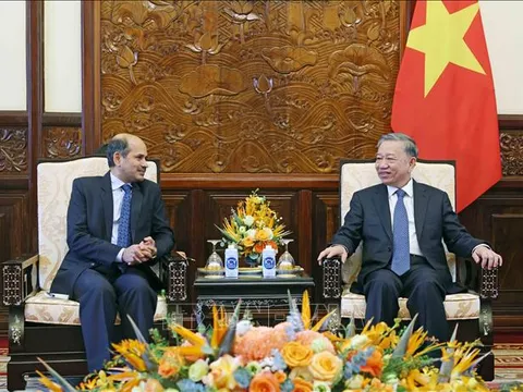 Chủ tịch nước Tô Lâm tiếp Đại sứ Ấn Độ