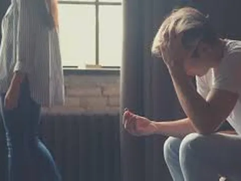 Vợ chồng nên làm gì khi cảm thấy hết yêu?