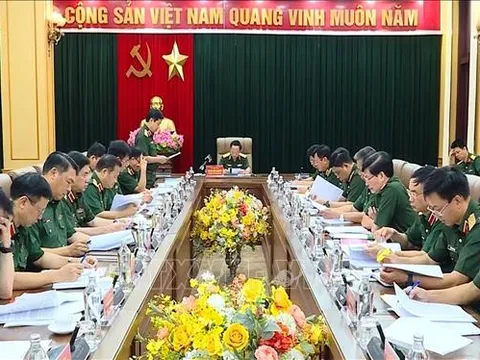 Xây dựng chính sách thu hút nhân tài trong quân đội