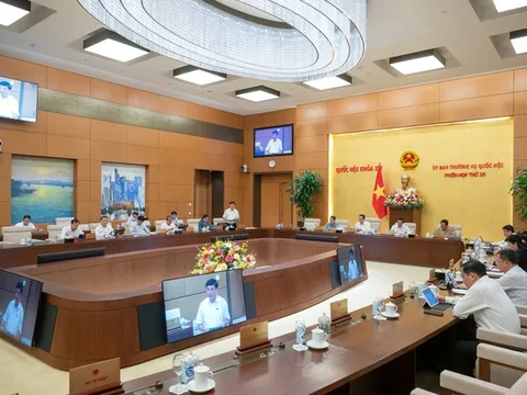 Quốc hội xem xét nhiều dự án Luật tại kỳ họp thứ 8