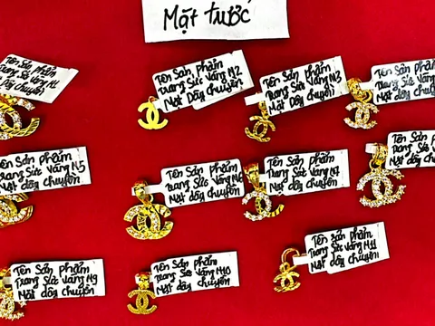 Bán hàng giả mạo nhãn hiệu, doanh nghiệp kinh doanh vàng bị xử phạt