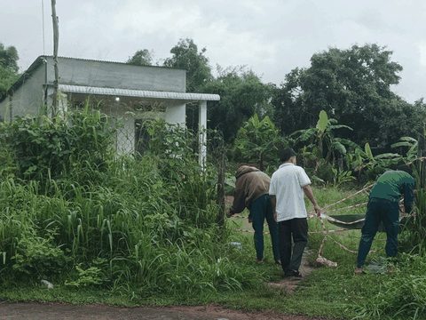 Phát hiện thi thể người phụ nữ bị quấn chặt, đốt cháy trong nhà tắm ở Bình Phước