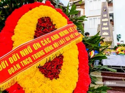 Tuổi trẻ Hội Luật gia Việt Nam tri ân tưởng niệm các anh hùng liệt sĩ nhân dịp 27/7