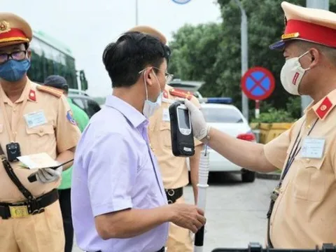 Đề xuất hạ mức phạt tiền hành vi vi phạm nồng độ cồn chưa vượt quá 0,25 miligam/1 lít khí thở