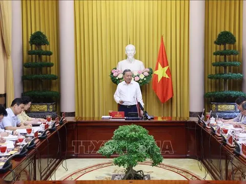 Chủ tịch nước Tô Lâm: Tháo gỡ kịp thời khó khăn trong công tác thi đua, khen thưởng