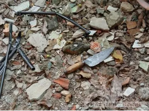 Bình Dương: Mâu thuẫn tình cảm, chồng đâm vợ tử vong