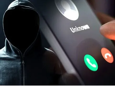 Người phụ nữ mất hơn 700 triệu đồng sau khi nghe điện thoại giả danh công an