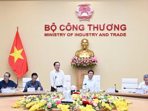 Sớm ban hành các tiêu chuẩn, quy chuẩn liên quan đến trạm sạc xe điện
