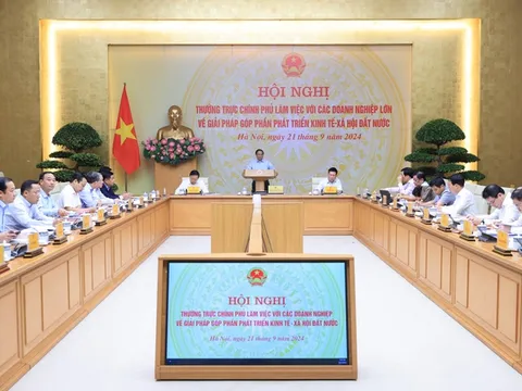 Thủ tướng Phạm Minh Chính đối thoại với doanh nghiệp tư nhân lớn