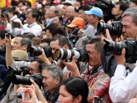 Tiêu chuẩn, điều kiện xét thăng hạng lên chức danh nghề nghiệp phóng viên hạng I, II