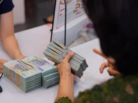 Nợ thuế bao nhiêu lâu sẽ bị tạm hoãn xuất cảnh?