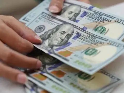 Quy định mới về lãi suất đối với tiền gửi bằng đô la Mỹ