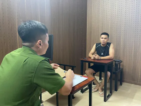 Bắt nam thanh niên trộm xe của bạn gái rồi mang đi cầm cố