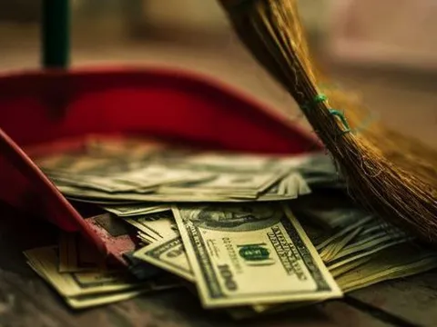 Lại nói chuyện lãng phí