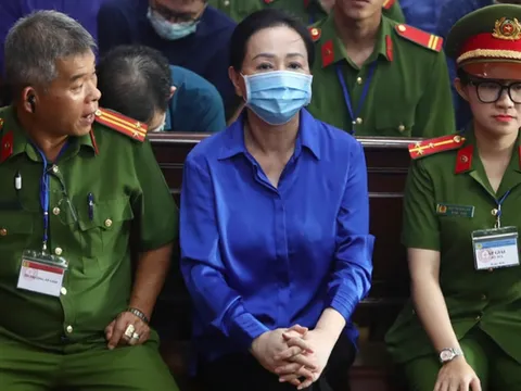 Hơn 35.000 bị hại mua trái phiếu trong đại án Trương Mỹ Lan cập nhật bản án tại đây