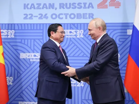 Thủ tướng hội đàm với Tổng thống Putin - hoạt động đối ngoại cuối cùng tại Kazan