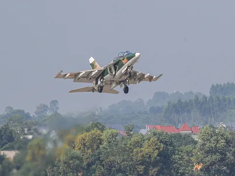 Tàu bay bị bay chặn khi có hành động vi phạm vùng trời Việt Nam