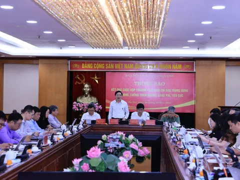 Gắn phòng, chống tham nhũng, tiêu cực với phòng, chống lãng phí