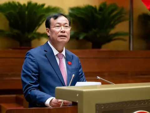 Quốc hội xem xét về dự thảo Luật Phòng không nhân dân