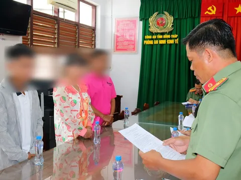 Bán tài khoản ngân hàng, 3 người cùng gia đình bị phạt hơn 120 triệu đồng