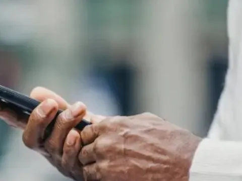 Người đàn ông mất hơn 200 triệu đồng do 'sập bẫy' đóng thuế điện tử