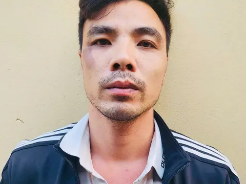 Khởi tố đối tượng dùng dao đâm trọng thương chủ nợ ở Hà Nội