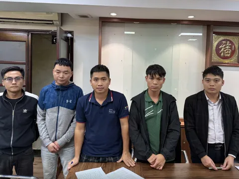 Tạm giữ 5 người liên quan đến vụ đấu giá đất 30 tỷ đồng/m2 ở Sóc Sơn