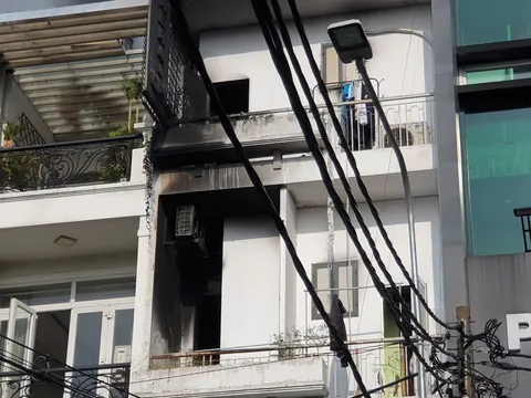 Cháy nhà cho thuê trọ ở TPHCM, 2 người tử vong