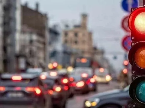 Quy định mới nhất về đèn xanh, đèn vàng từ năm 2025