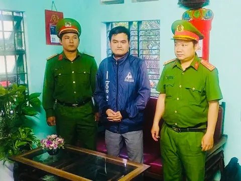 Bắt đối tượng lừa làm hồ sơ sổ đỏ, chiếm đoạt gần 400 triệu đồng