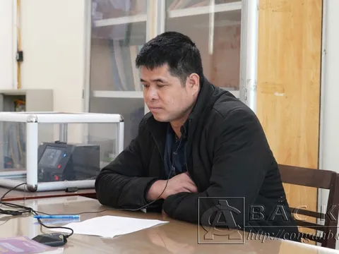 Bắt tạm giam chủ quán karaoke để nữ nhân viên bán dâm cho khách