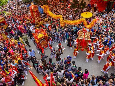 Thủ tướng yêu cầu không tổ chức và tham dự các lễ hội tràn lan, lãng phí