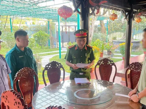 Bắt giữ người đàn ông mua bán gỗ keo trốn thuế 20 tỷ đồng ở Quảng Nam