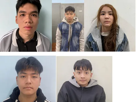 Khởi tố nhiều thanh thiếu niên mang hung khí ‘thông chốt’ 141