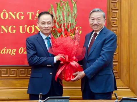 Tổng Bí thư Tô Lâm giao nhiệm vụ cho tân Chánh Văn phòng Trung ương Đảng